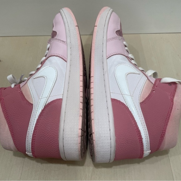 Nike Air Jordan 1 Mid 'Digital Pink' Sneakers Athletic Gym Shoe Women's 8 - Picture 11 of 14